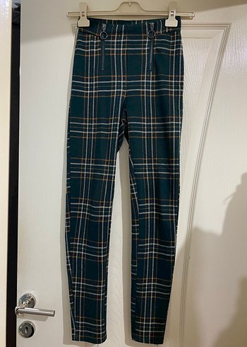 Stradivarius yeşil ekose tayt pantolon