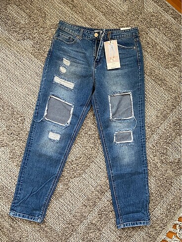 Stradivarius Mom Jean