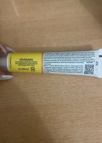 Garnier Vitamin C SPF 50+ Günlük Güneş Koruyucu - Görsel 2