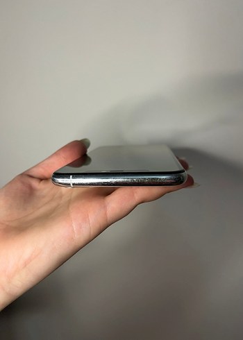 Beyaz iPhone akıllı telefon - Görsel 6