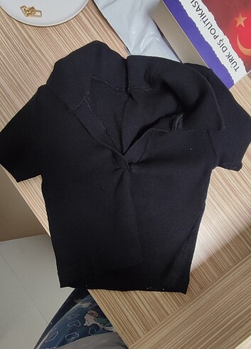 Crop tişört/ T-shirt