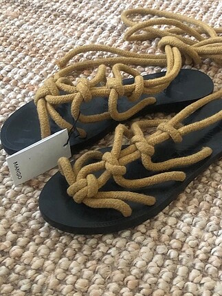 Mango Mango ipli, bağlamalı sandalet... yeni etiketli