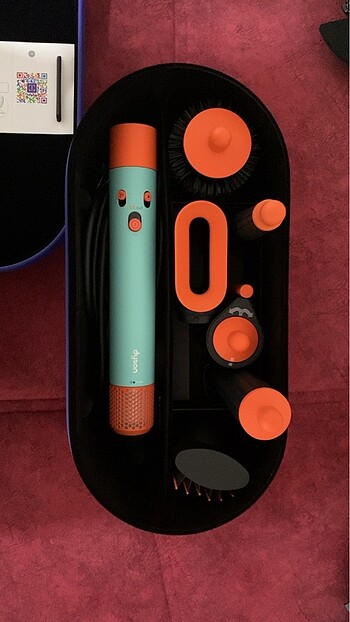 Dyson airwrap