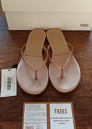 Diğer TKEES Marka Gold Kadın Terlik Etiketli