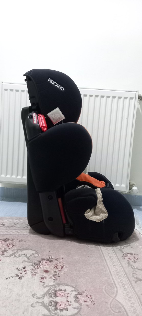 RECARO Young Sport Turuncu Çocuk Araba Koltuğu - Görsel 3