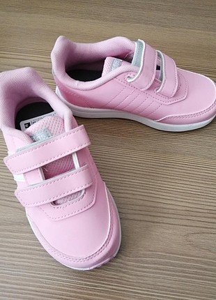 Adidas spor ayakkabı 
