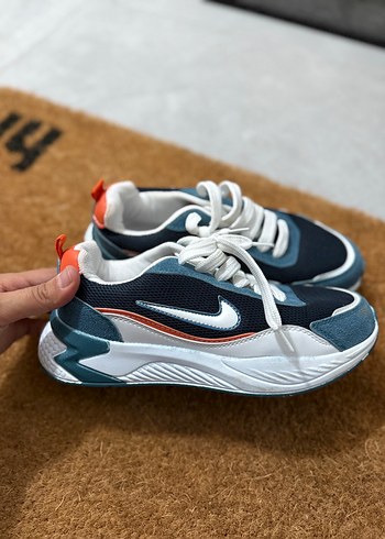 Renkli Bağcıklı Kadın Spor Ayakkabı - Görsel 4