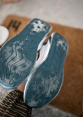 Nike Renkli Bağcıklı Kadın Spor Ayakkabı