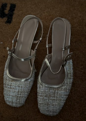 Tokalı Kare Desenli Gri Stiletto Kadın Ayakkabı - Görsel 4