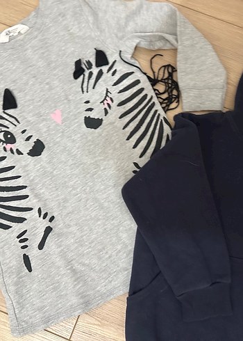 HM 4/6yaş 2 li sweatshirt - Görsel 4