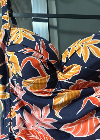 LC Waikiki LCW 40 beden Drapeli Desenli Kadın Mayo