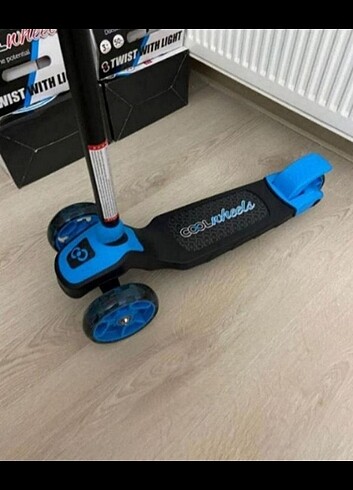 Beden çeşitli Renk Cool Wheels Twist Işıklı Scooter