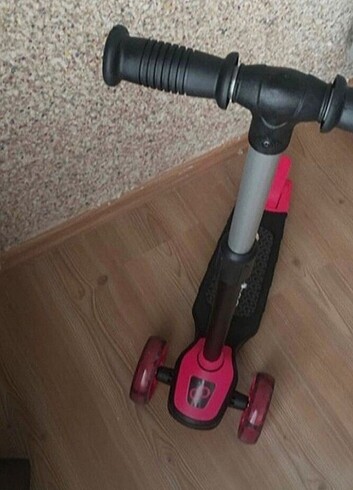 Beden pembe Renk Cool Wheels Twist Işıklı Scooter
