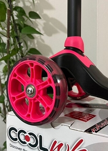 Cool Wheels Twist Işıklı Scooter