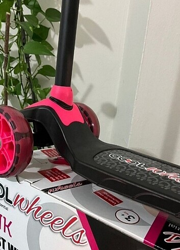 Beden pembe Renk Cool Wheels Twist Işıklı Scooter