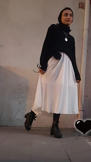 beyaz etek