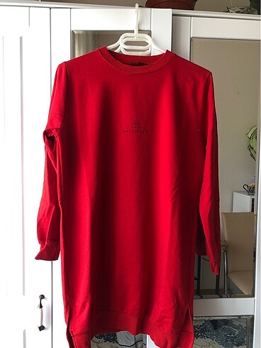Kırmızı yazılı kadın Sweatshirt