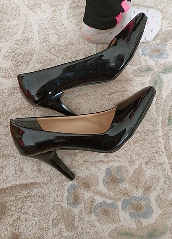Diğer Stiletto ayakkabı..