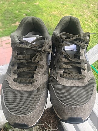 Nike md runner 44 numara
