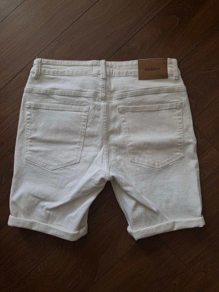 Pull & Bear Beyaz Şort - Görsel 2