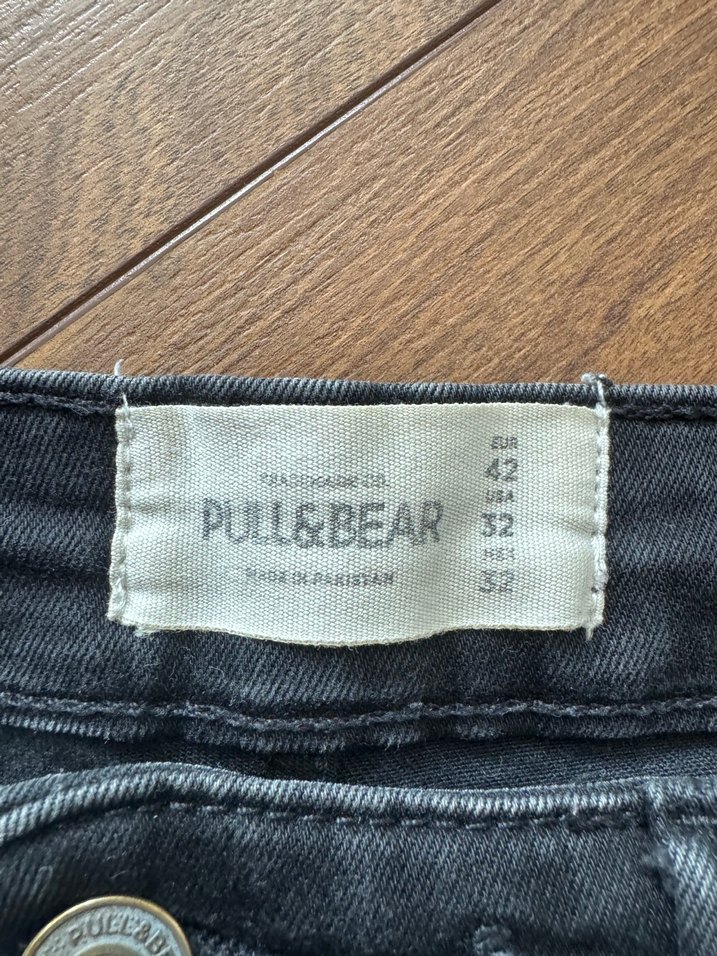 Pull & Bear Eskitme Detaylı Şort - Görsel 3