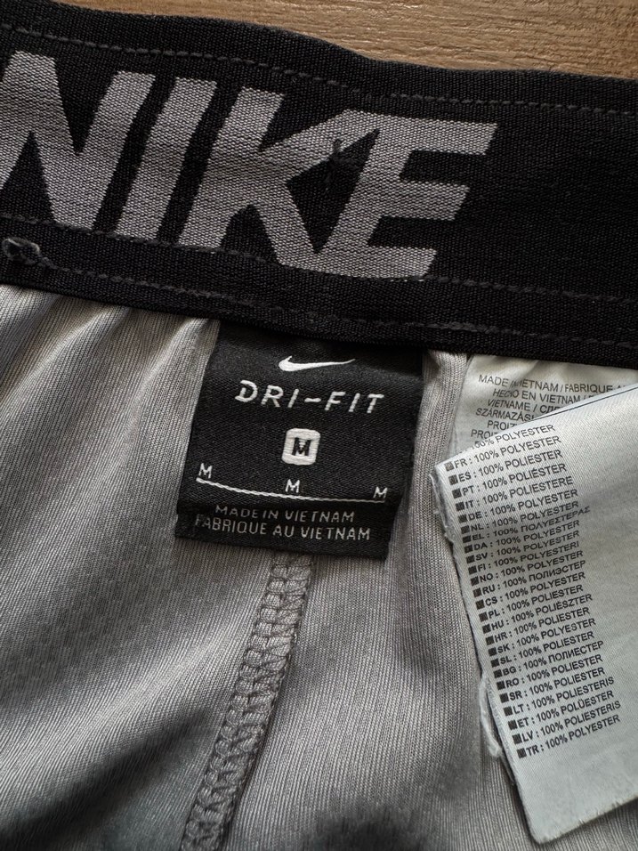 Nike Dri-Fit Gri Şort - Görsel 3