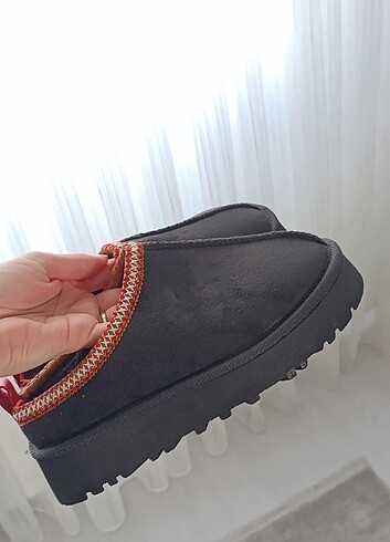 Ugg UGG yarım bot