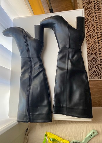 Siyah Deri Dizüstü Topuklu Kadın Çizme - Görsel 2