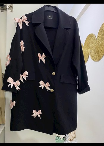 Düğmeli Pembe Fiyonklu Siyah Kadın Blazer - Görsel 3
