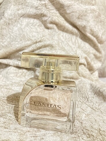 Versace Vanitas
