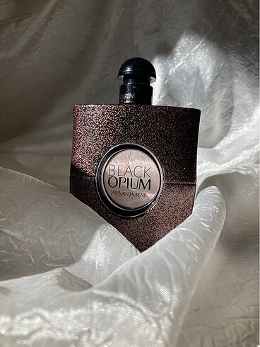 Yves Saint Laurent Yves Saint Laurent Black Opium