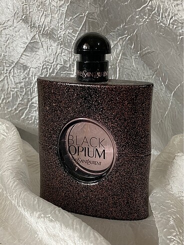 Yves Saint Laurent Black Opiuö