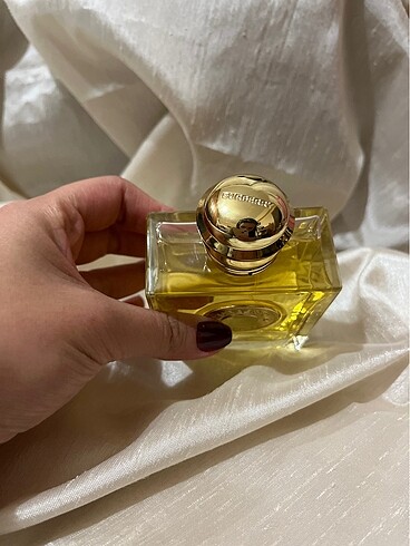 Beden Burberry Goddess