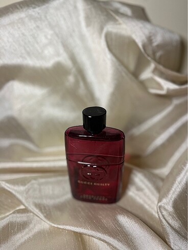 Gucci Gucci Guilty Absolute pour femme