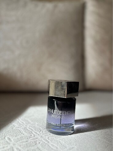Beden Renk Yves Saint Laurent Eau Electrique