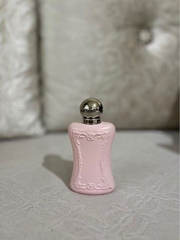 Parfums de Marly Delina