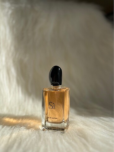 Beden Giorgio Armani Si