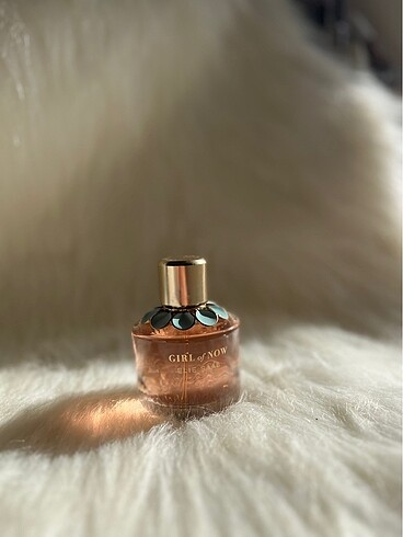 Elie Saab Girl of Now