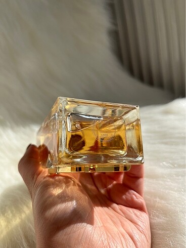 Beden Yves Saint Laurent Libre
