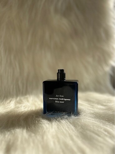 Narciso Rodriguez bleu noir for him