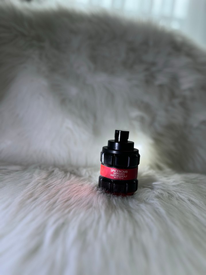 Viktor & Rolf Spicebomb Infrared - Görsel 2