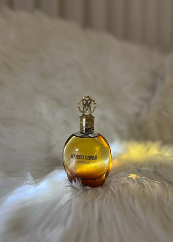 Roberto Cavalli Essenza Kadın Parfümü - Görsel 3