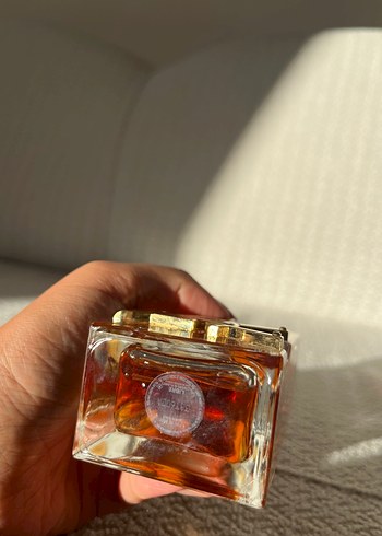 Beden Yves Saint Laurent Libre flowers and flames