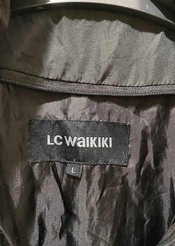 Düğmeli Siyah Erkek Sokak Stili Mont - Görsel 3