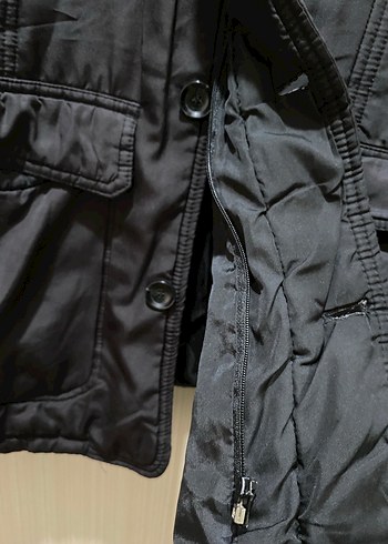 Düğmeli Siyah Erkek Sokak Stili Mont - Görsel 4