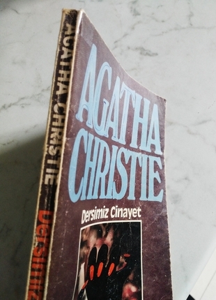 diğer Beden çeşitli Renk AGATHA CHRISTIE - DERSİMİZ CİNAYET, ESKİ BASIM, SARI KAĞIT ;)