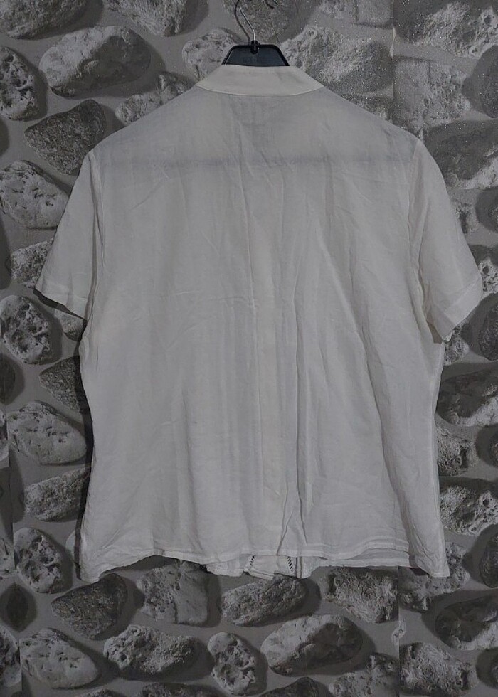 Tertemiz, güpürlü keten gömlek - Görsel 2