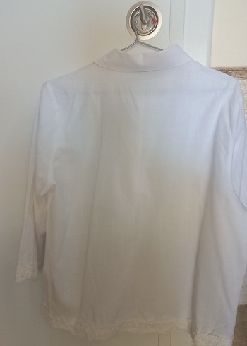 Beyaz Keten Düğmeli Kadın Gömlek - Görsel 8