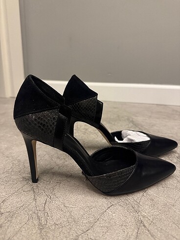 37 Beden Aldo Stiletto