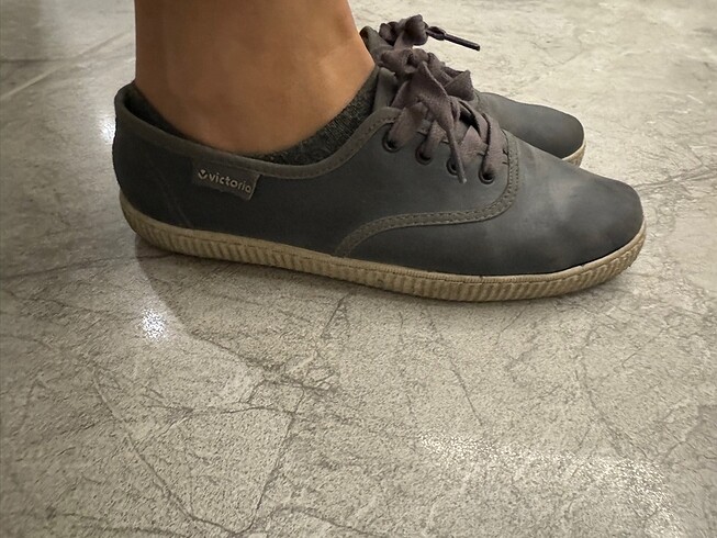 37 Beden Victoria Sneakers